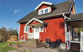 Beautiful Home In Vilshult With Kitchen in Vilshult